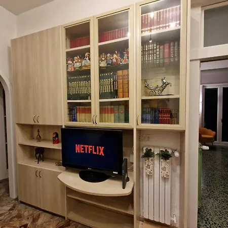 شقة Newretroapartment Self Check - In & Netflix ساليرنو